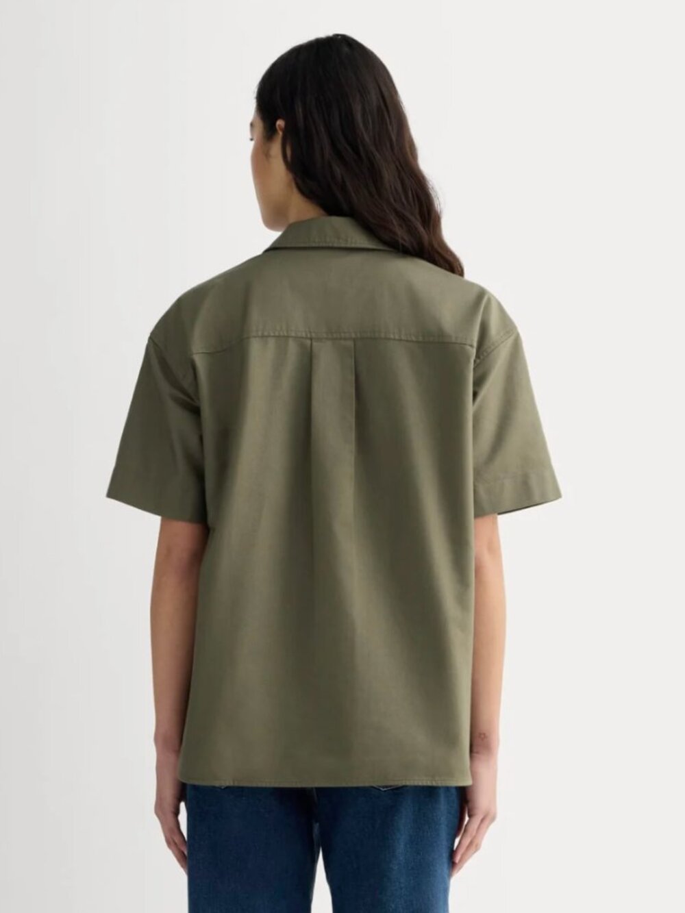 The Short-Sleeve Boxy Oxford - Picture 2 of 6